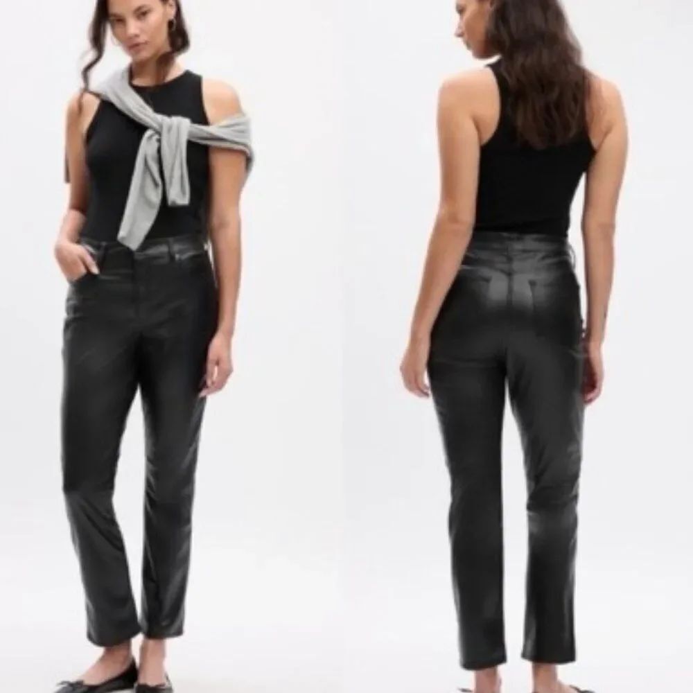 GAP Women's Faux Leather Pants Straight Leg Black in Size 4